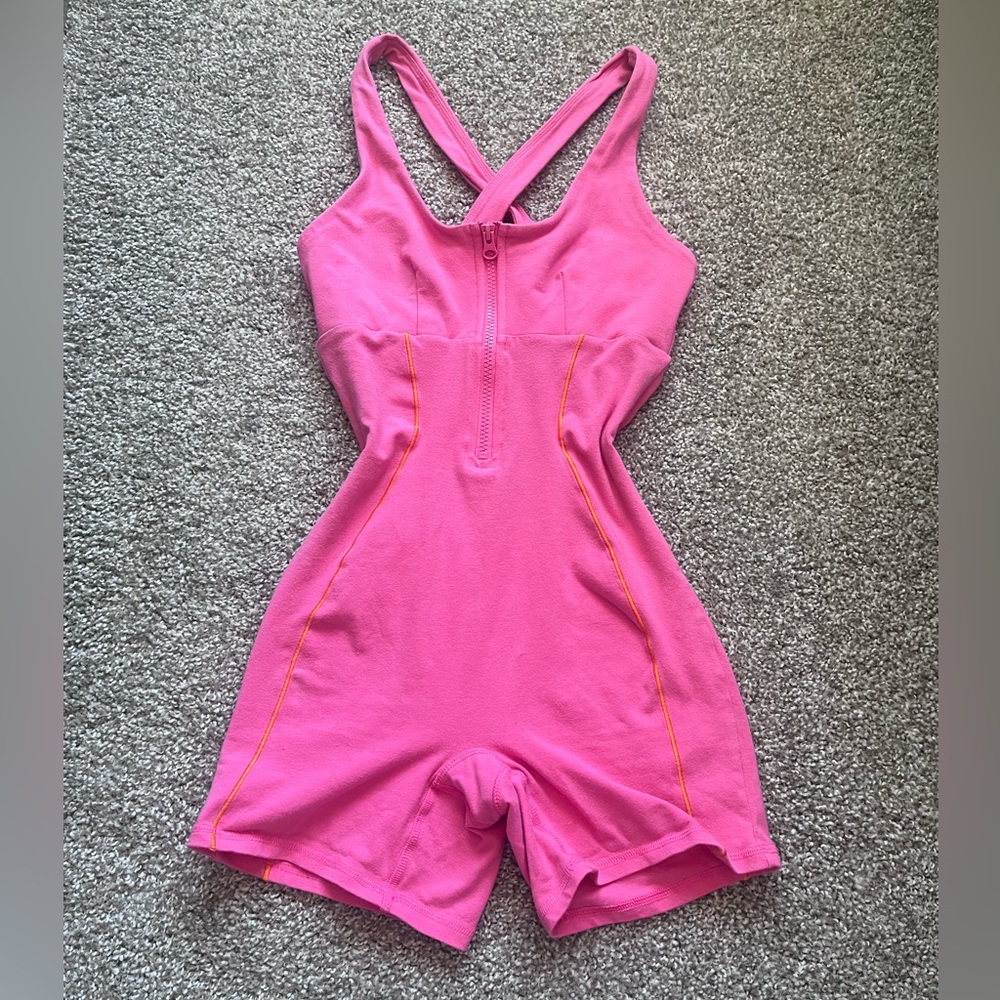 Super cute fitted pink romper